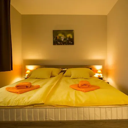 Bodzahaz Apartment *